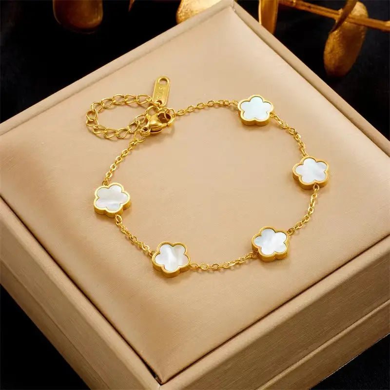 Braclet 18K Vergoldetes Fünfblatt-Blumenarmband